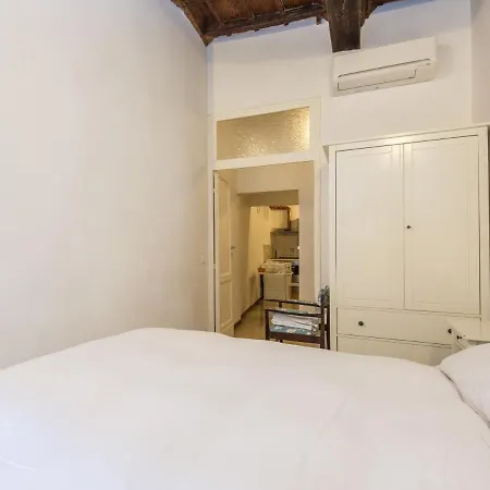 Pantheon One Bedroom Suites *