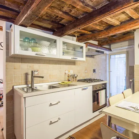 Apartman Pantheon One Bedroom Suites *