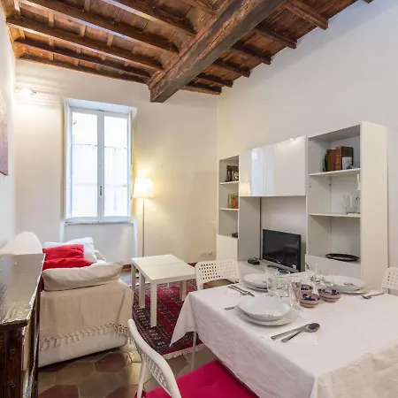 Pantheon One Bedroom Suites Apartman *