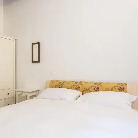 Pantheon One Bedroom Suites Apartman *